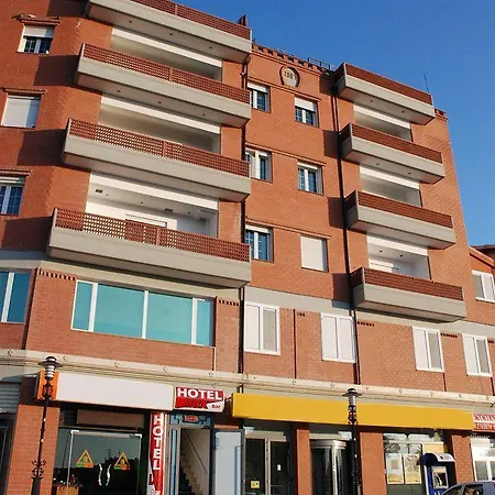 Ξενοδοχείο Lux 3*