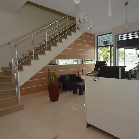 Lux 3* Vlorë