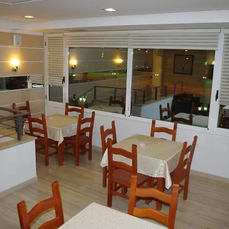 Ξενοδοχείο Lux Vlorë