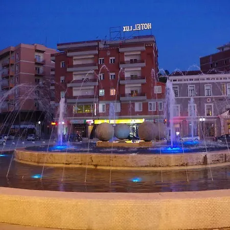 Lux Hotel