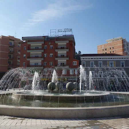 Lux Hotel