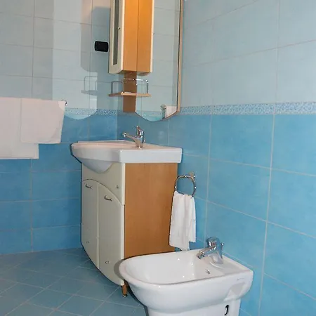 Lux Hotel 3*